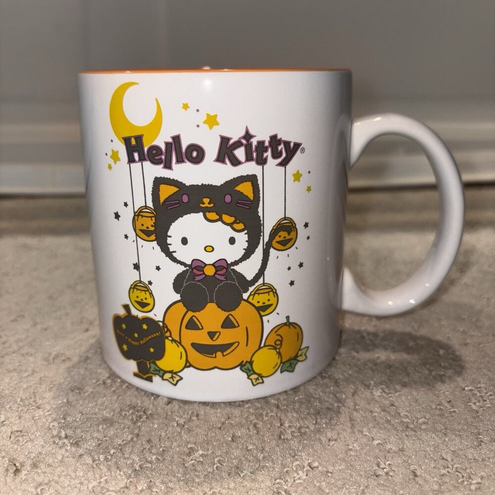 Hello Kitty Sanrio Black Cat Costumed Pumpkin Halloween Mug 20 oz NEW